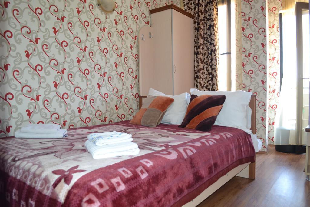 Hotel Elite House Батуми Экстерьер фото