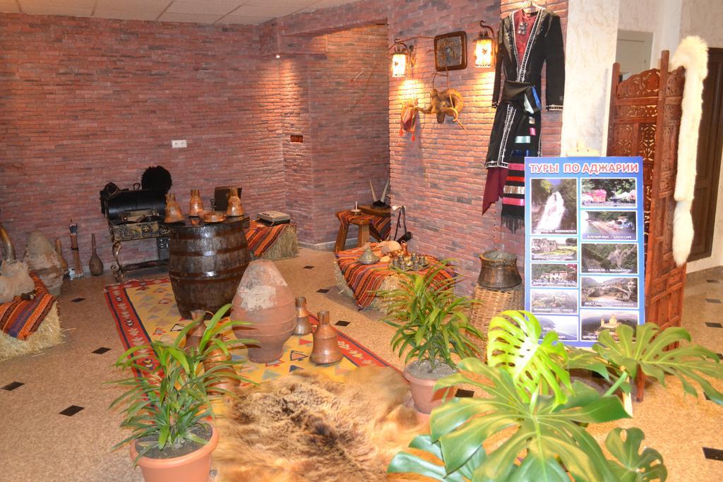 Hotel Elite House Батуми Экстерьер фото
